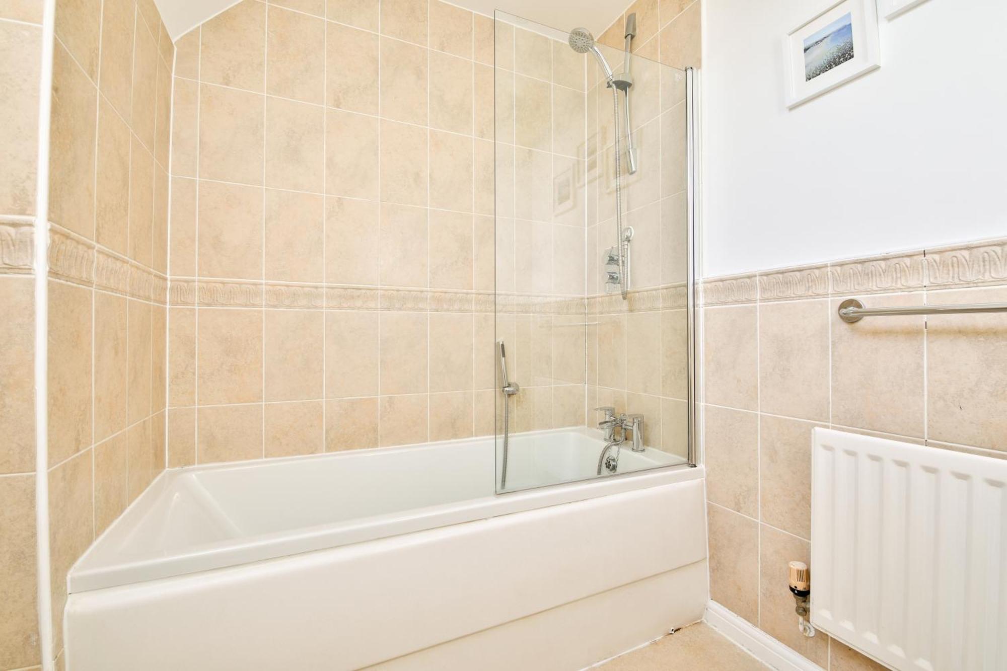 Stayright 2 Bed Beach House With Private Parking- Next To Barry Beach And Jackson Bay Kültér fotó