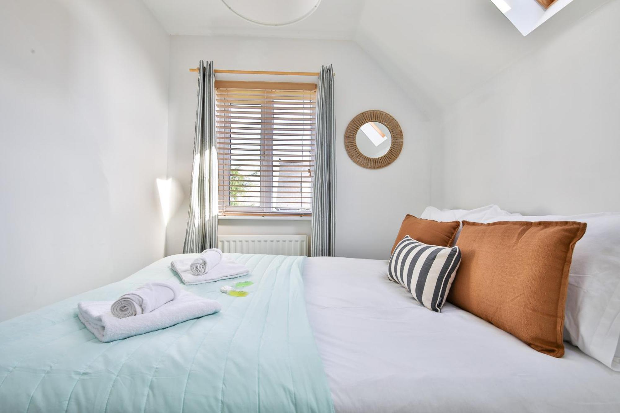 Stayright 2 Bed Beach House With Private Parking- Next To Barry Beach And Jackson Bay Kültér fotó