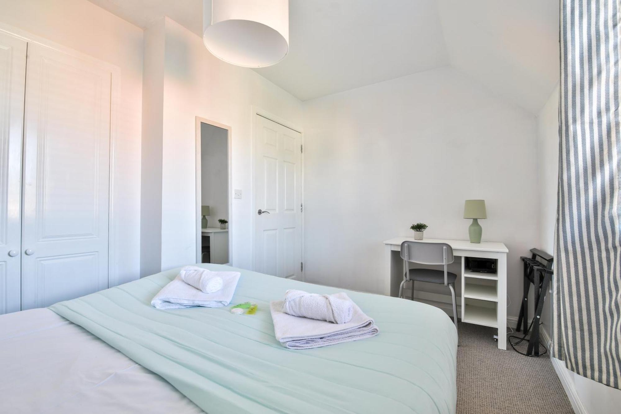 Stayright 2 Bed Beach House With Private Parking- Next To Barry Beach And Jackson Bay Kültér fotó