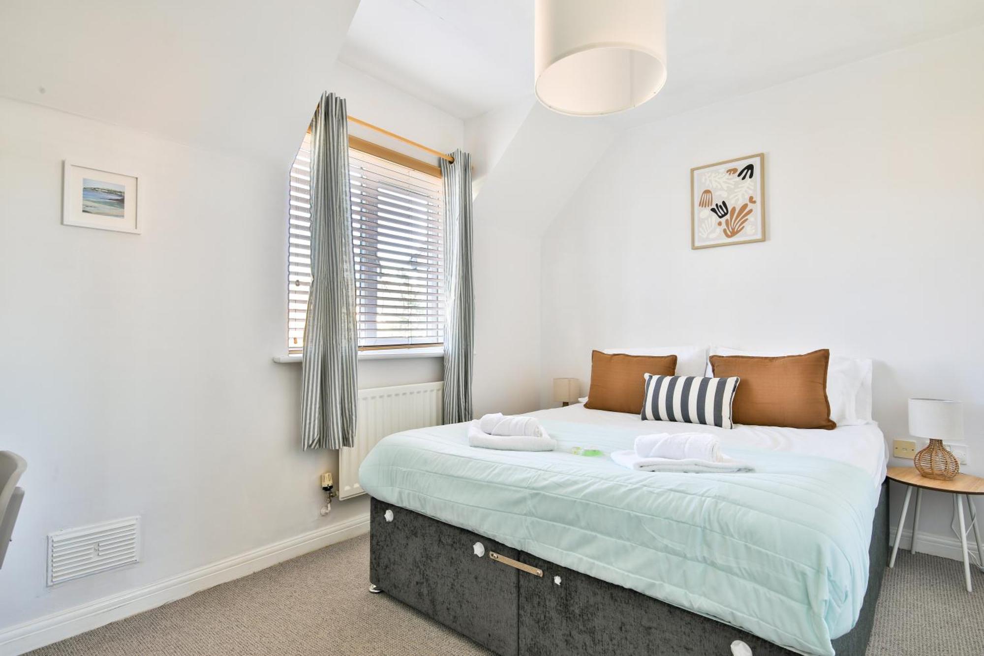 Stayright 2 Bed Beach House With Private Parking- Next To Barry Beach And Jackson Bay Kültér fotó