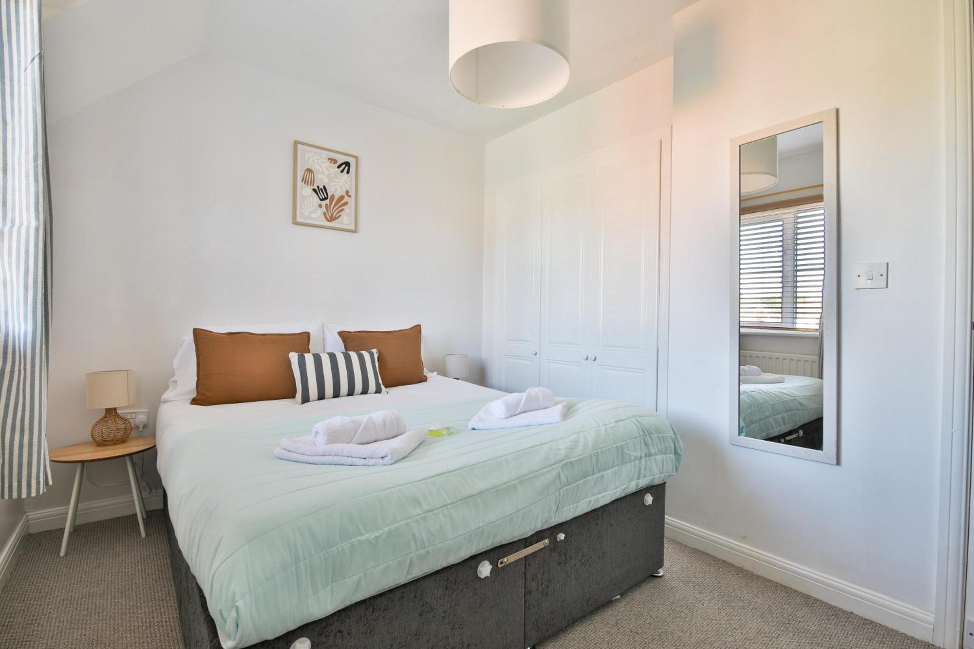 Stayright 2 Bed Beach House With Private Parking- Next To Barry Beach And Jackson Bay Kültér fotó