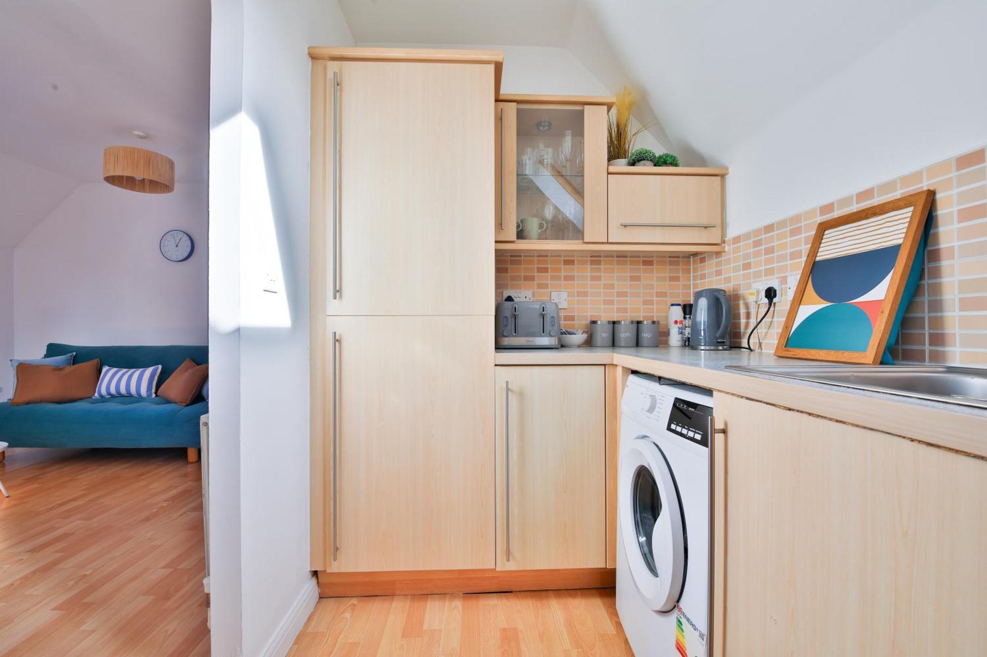 Stayright 2 Bed Beach House With Private Parking- Next To Barry Beach And Jackson Bay Kültér fotó