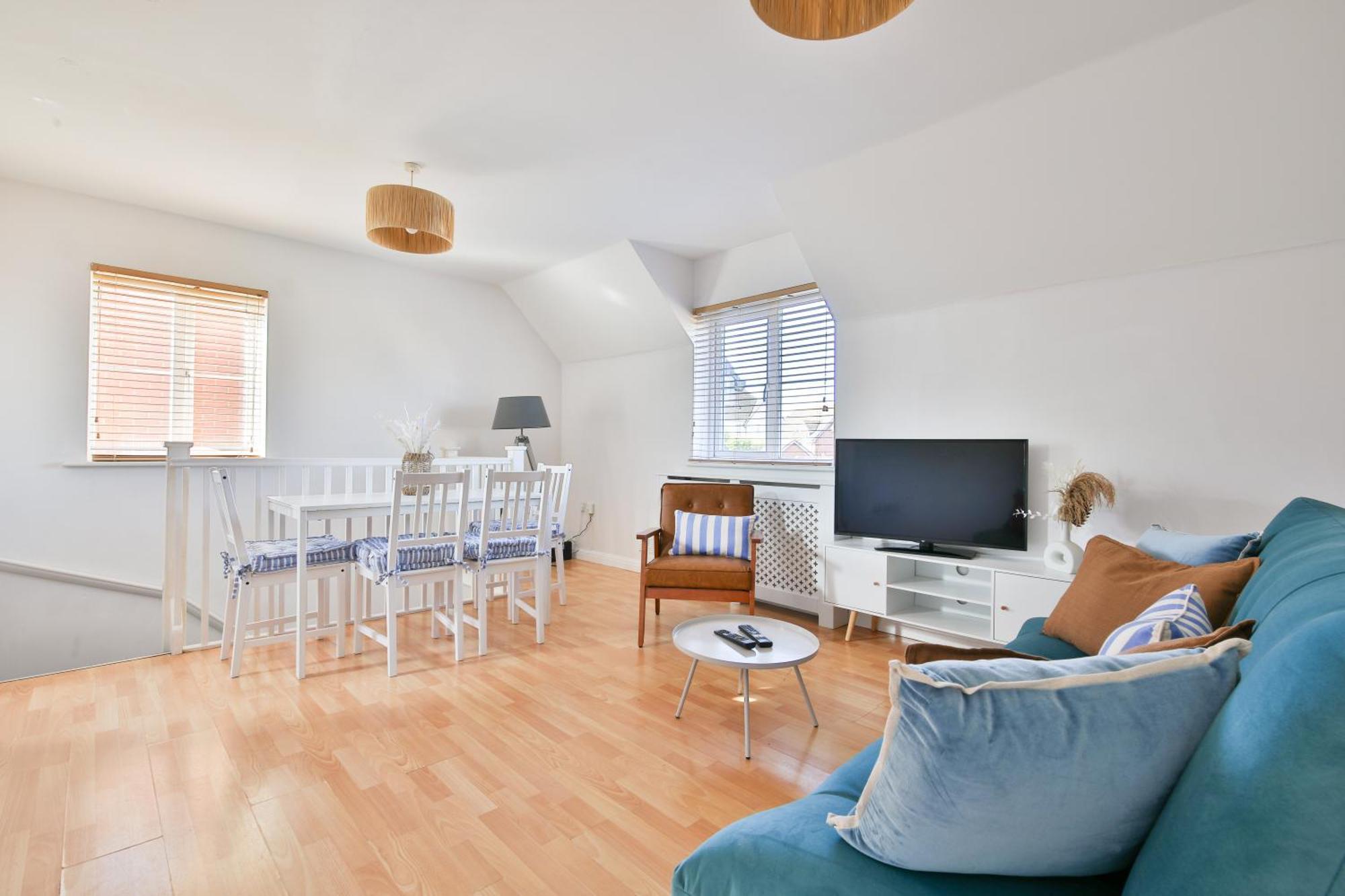 Stayright 2 Bed Beach House With Private Parking- Next To Barry Beach And Jackson Bay Kültér fotó